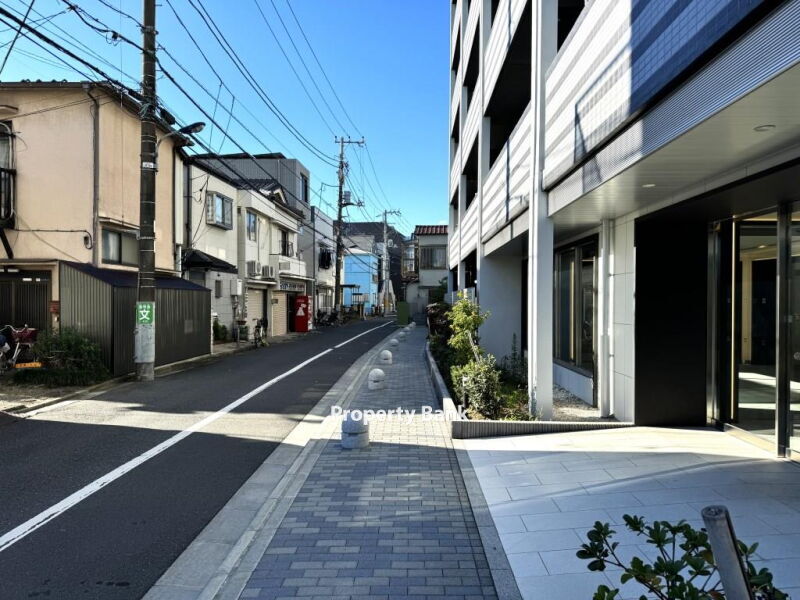 ラドゥセール志茂