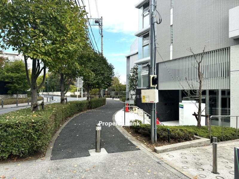 コンフォリア駒場