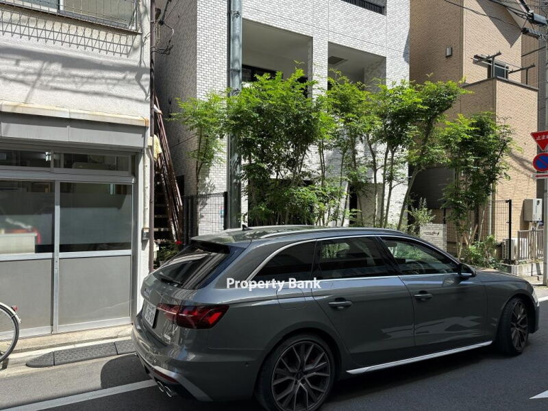 エストゥルースプラス西日暮里