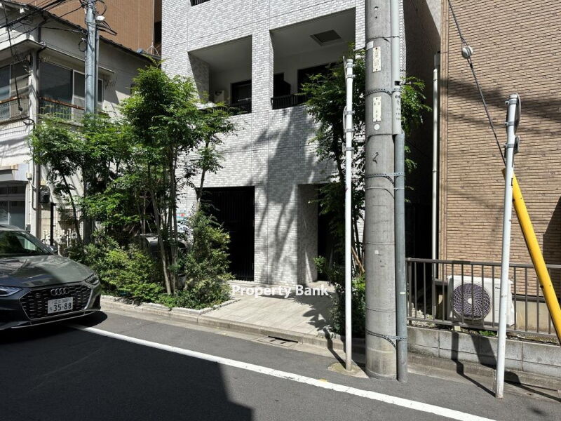 エストゥルースプラス西日暮里