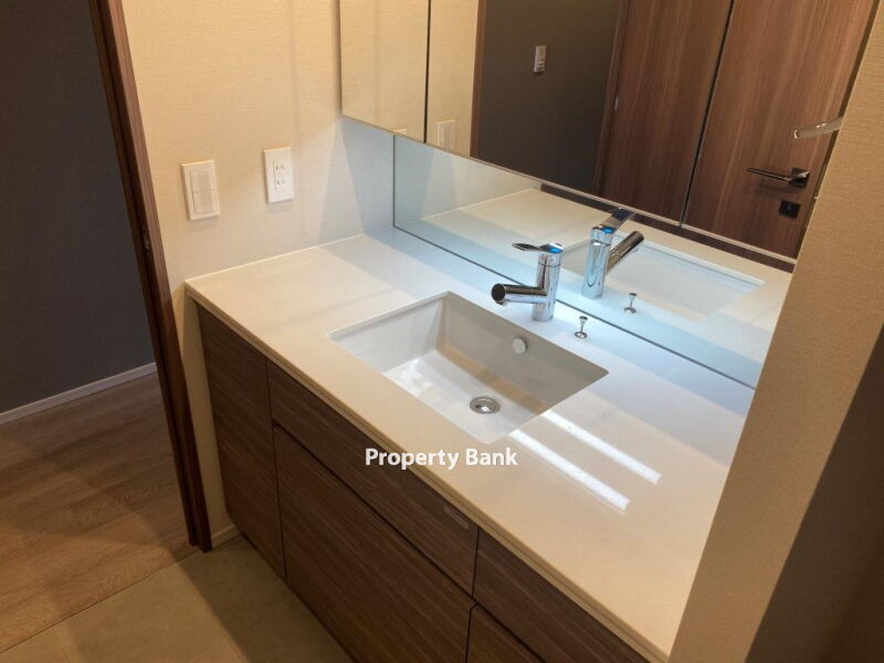 ザ・パークハウス市ヶ谷